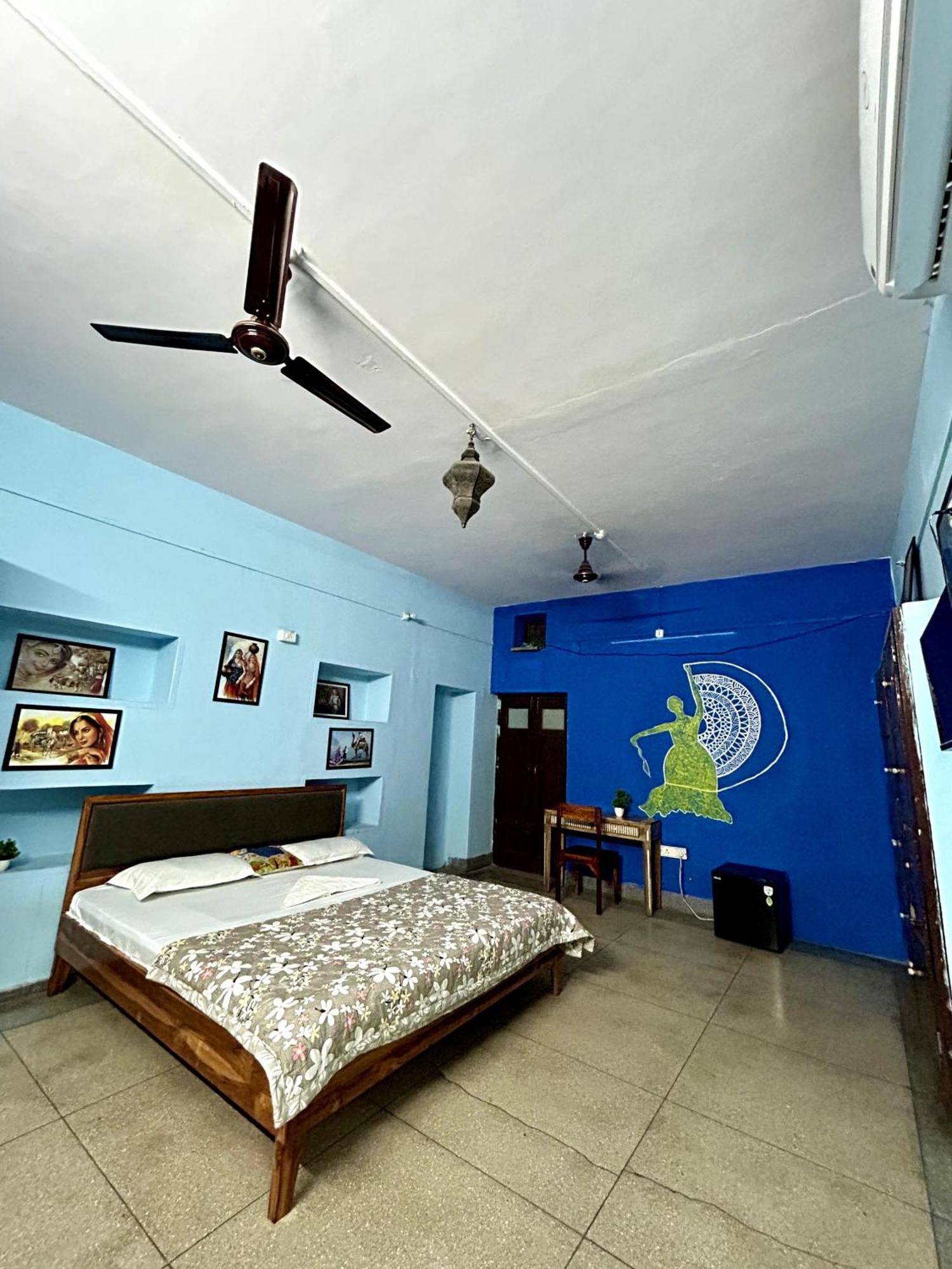 Blue Town Hostel & Cafe Jodhpur  Buitenkant foto