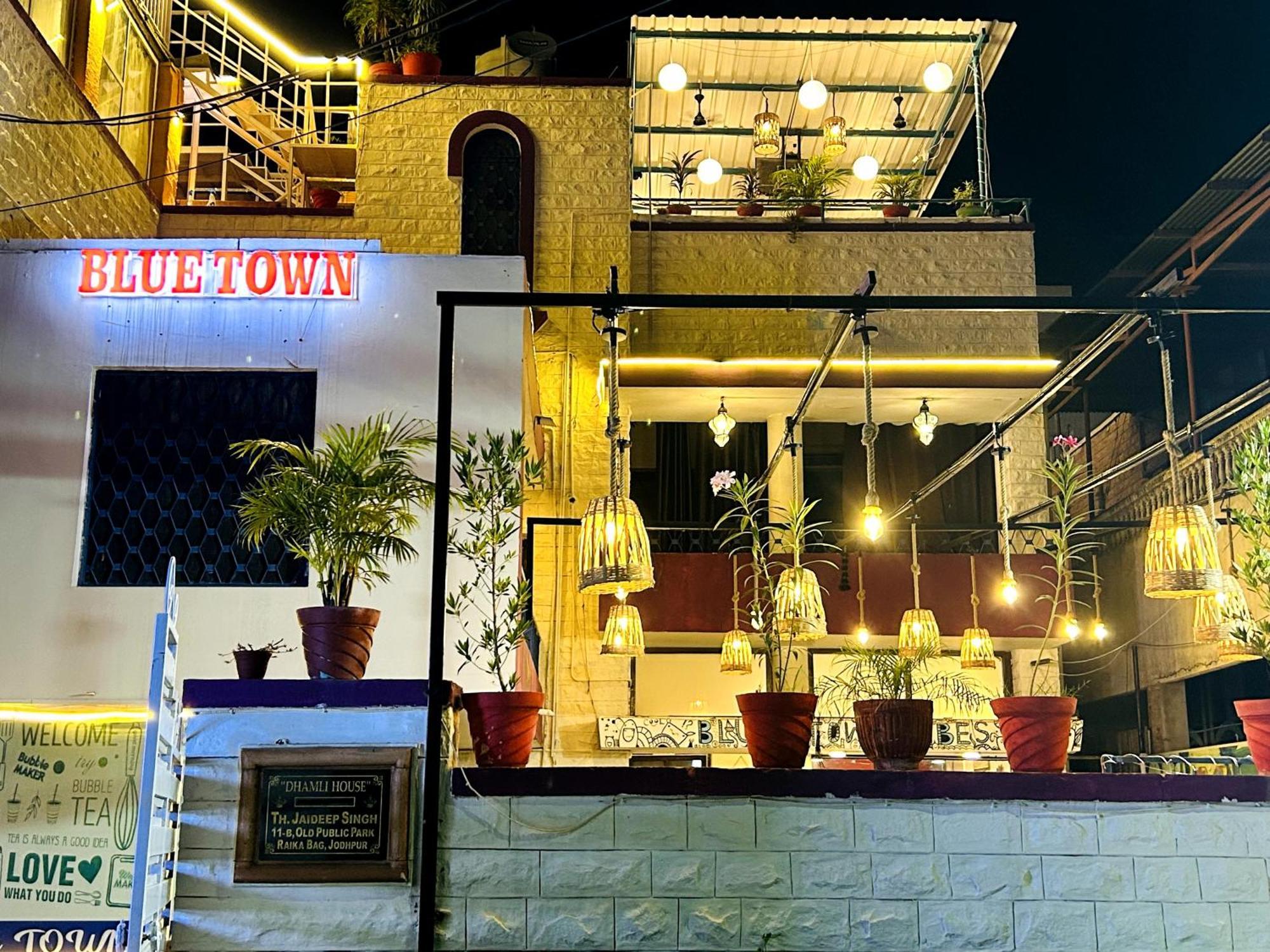 Blue Town Hostel & Cafe Jodhpur  Buitenkant foto