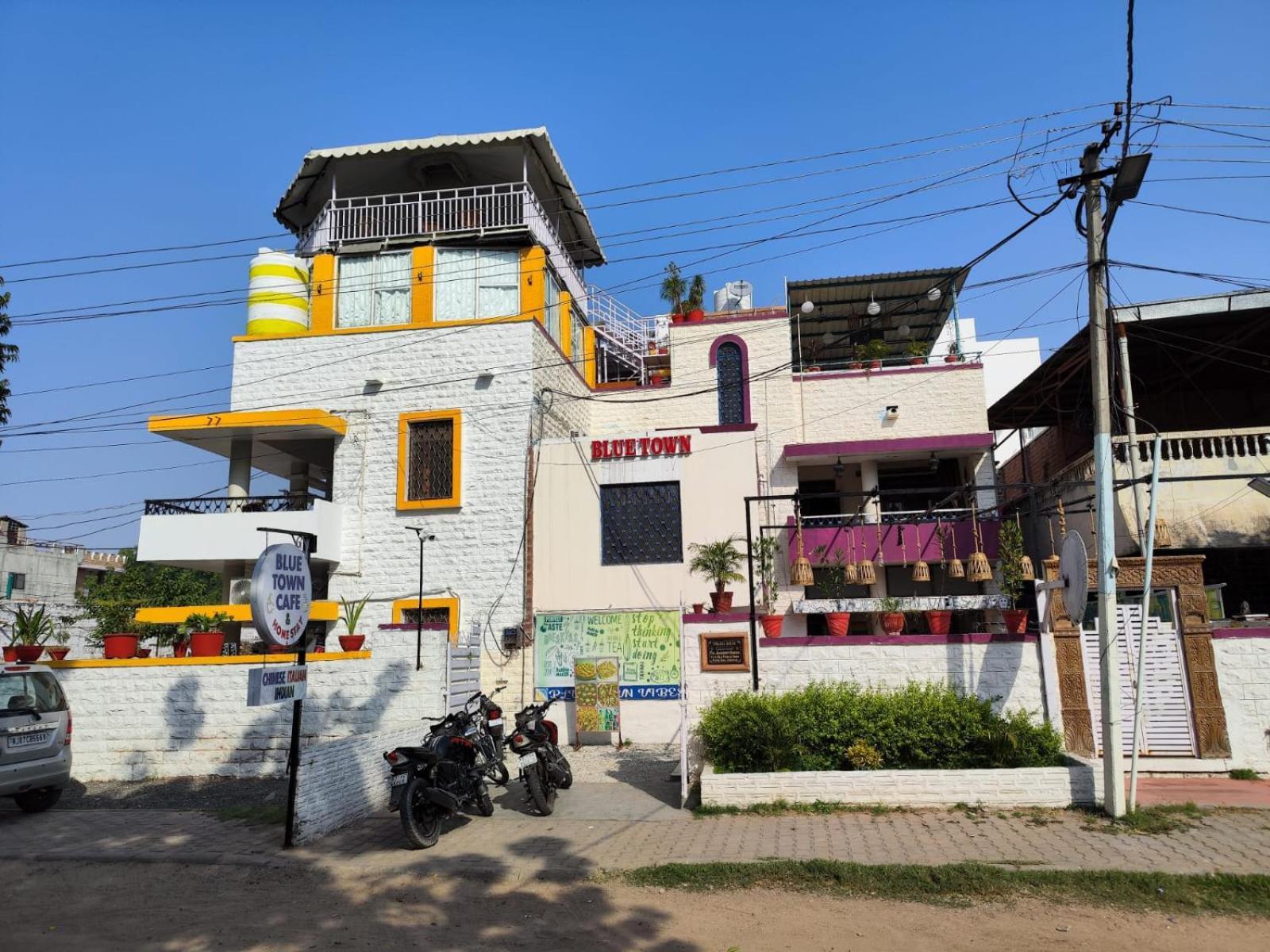 Blue Town Hostel & Cafe Jodhpur  Buitenkant foto